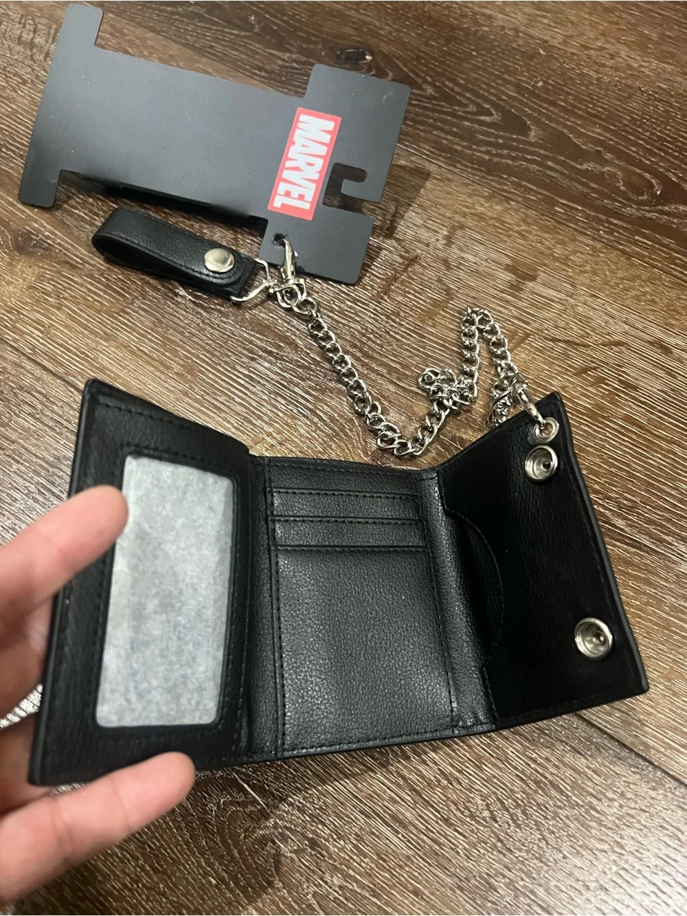 NWT Marvel Red Deadpool trifold chain wallet black and red with Silver Chain
